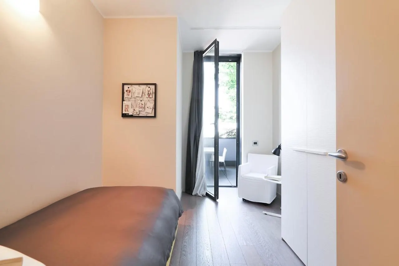Luxury Suite In Bosco Verticale Milano Isola Italy