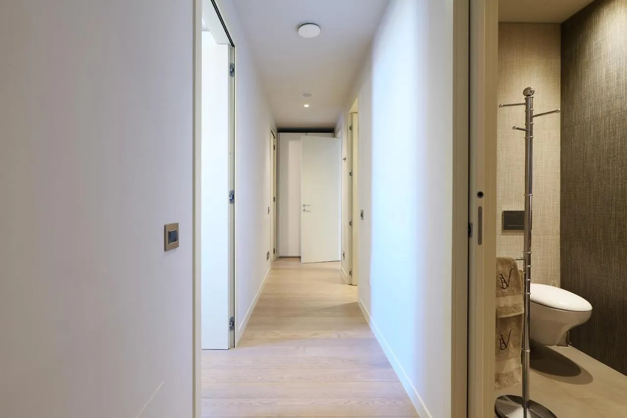 Apartment Luxury Suite In Bosco Verticale Milano Isola Italy