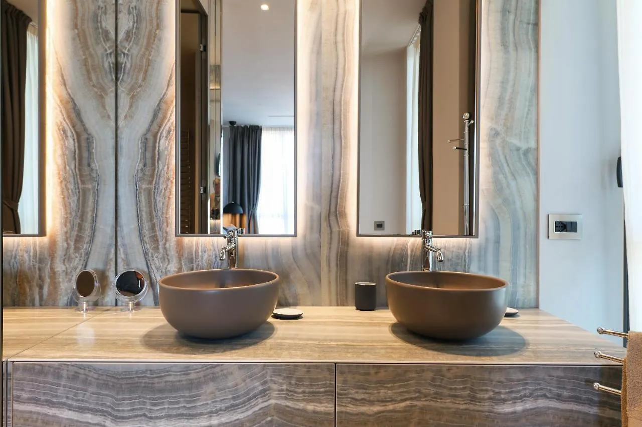 Luxury Suite In Bosco Verticale Milano Isola Apartment