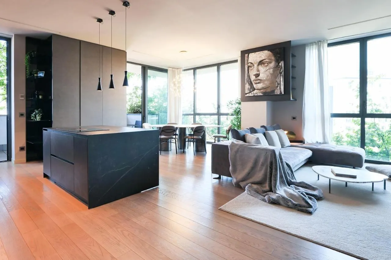 Luxury Suite In Bosco Verticale Milano Isola
