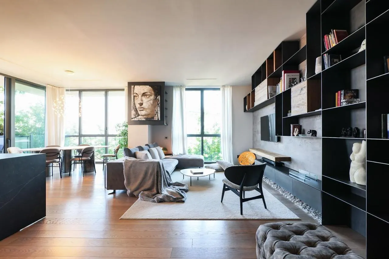 Apartment Luxury Suite In Bosco Verticale Milano Isola