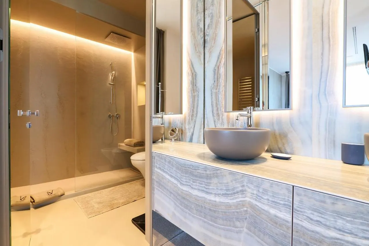 Luxury Suite In Bosco Verticale Milano Isola 0*, Milan Italy